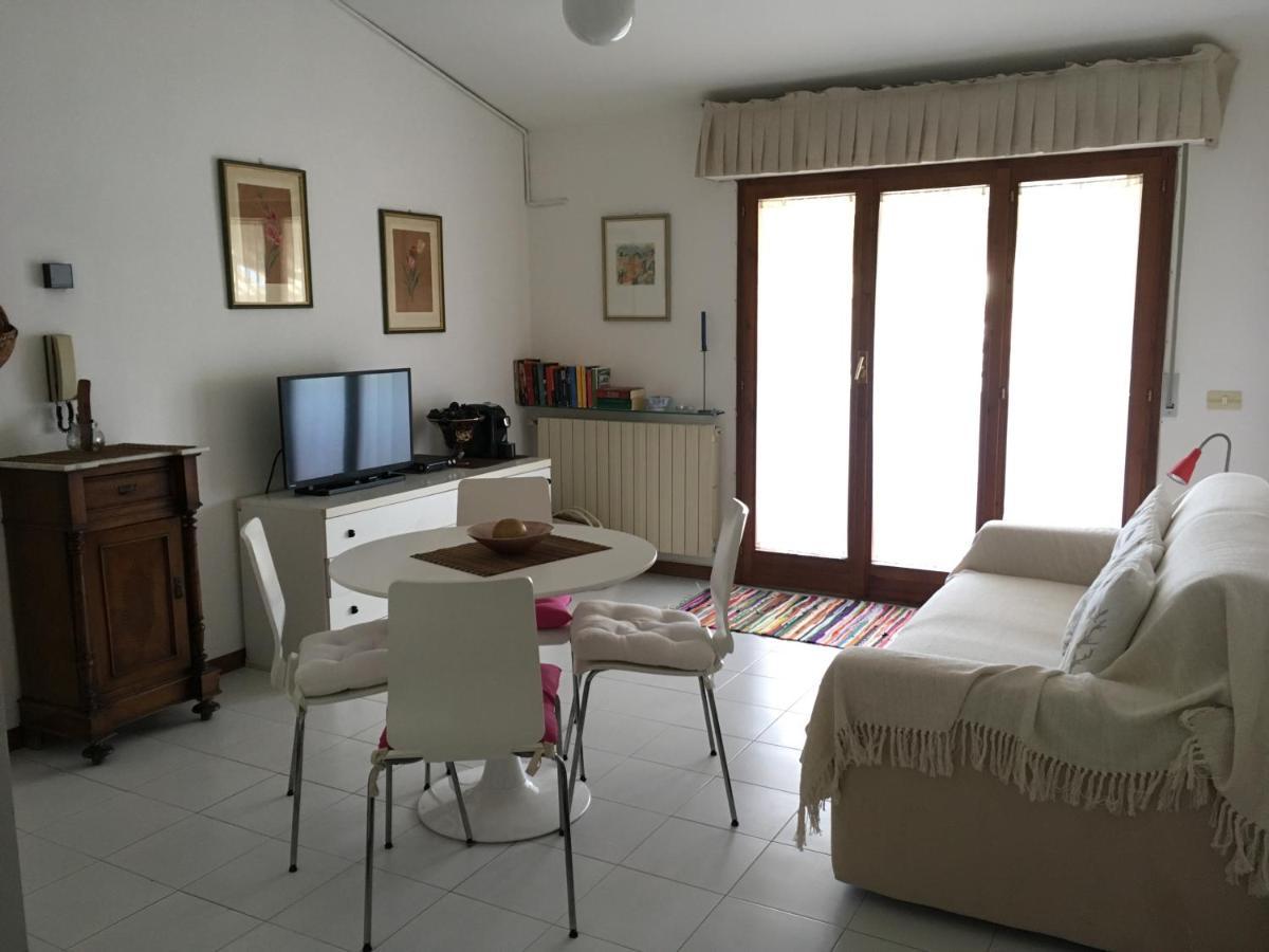 Giulia'S Apartment Viareggio Ngoại thất bức ảnh